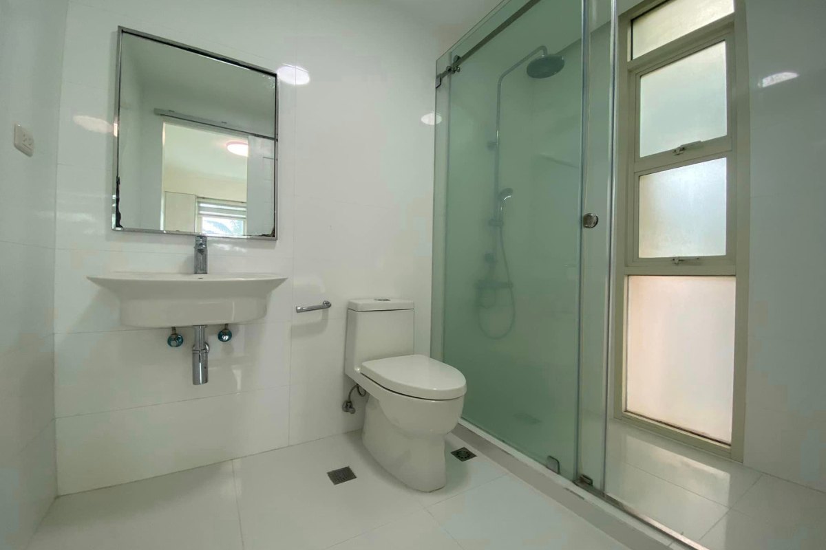 2 BR Condominium – Newly Refurbished (16)