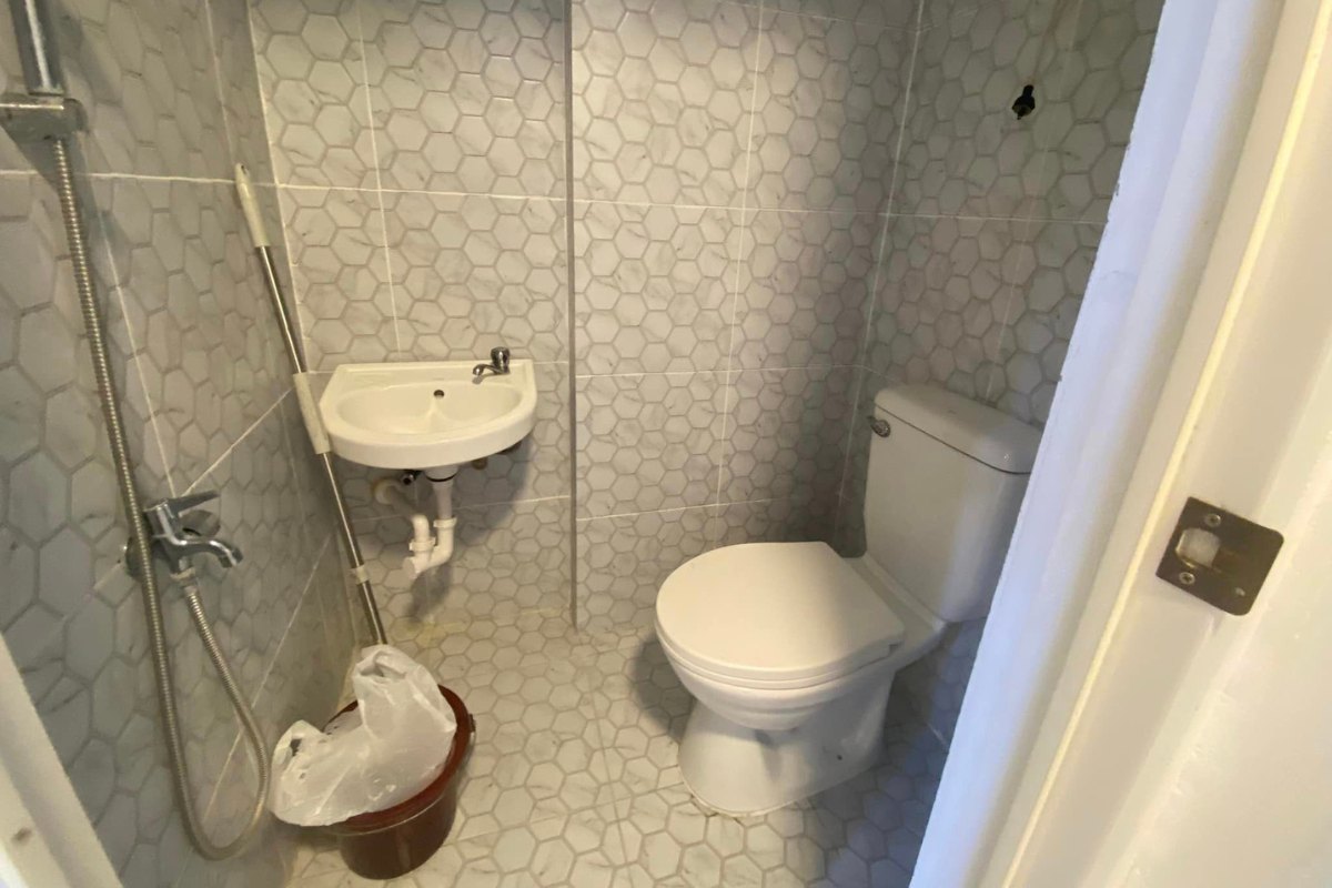 2 BR Condominium – Newly Refurbished (7)