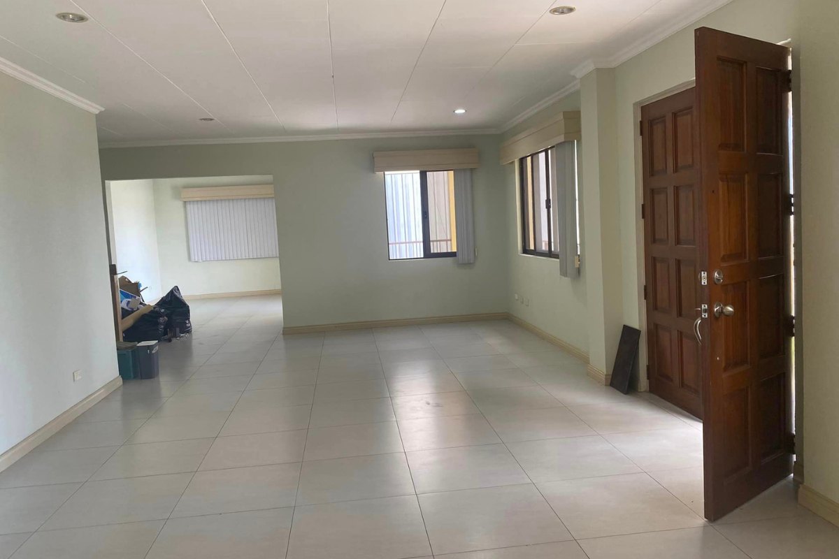 Inside Maria Luisa Suddivision (1)