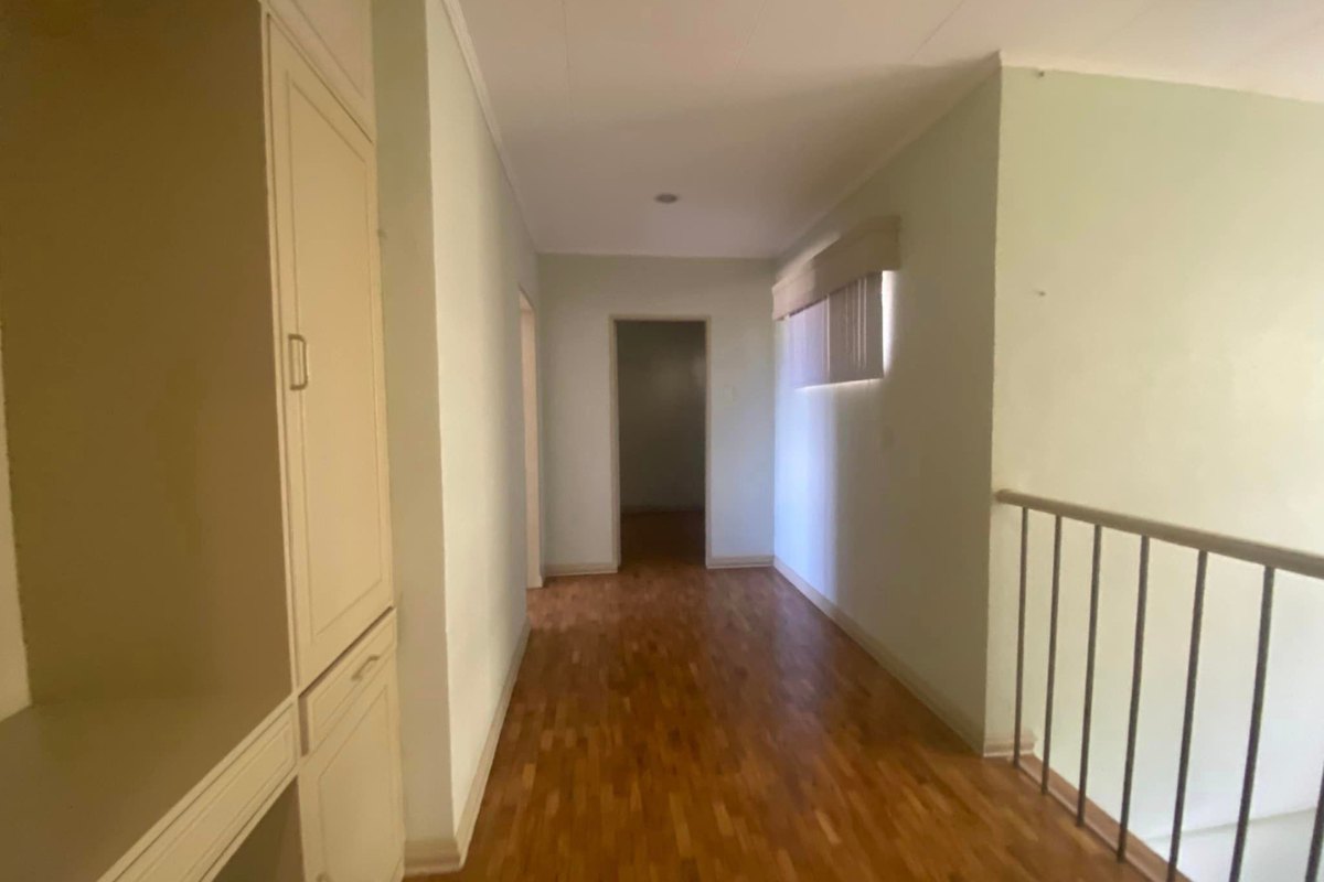 Inside Maria Luisa Suddivision (15)