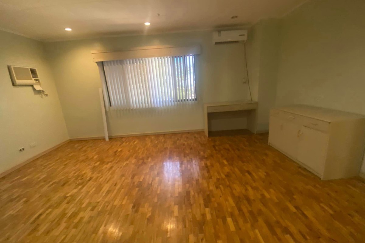 Inside Maria Luisa Suddivision (16)