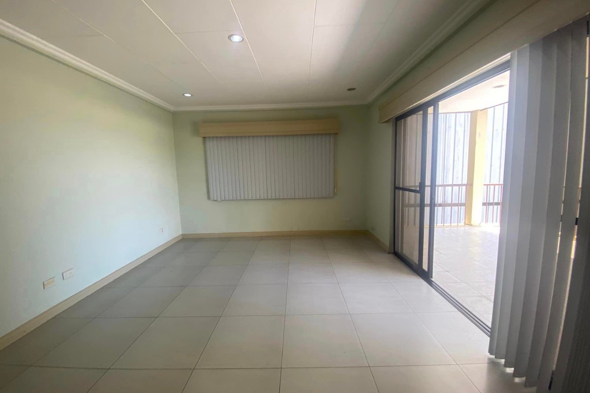 Inside Maria Luisa Suddivision (17)