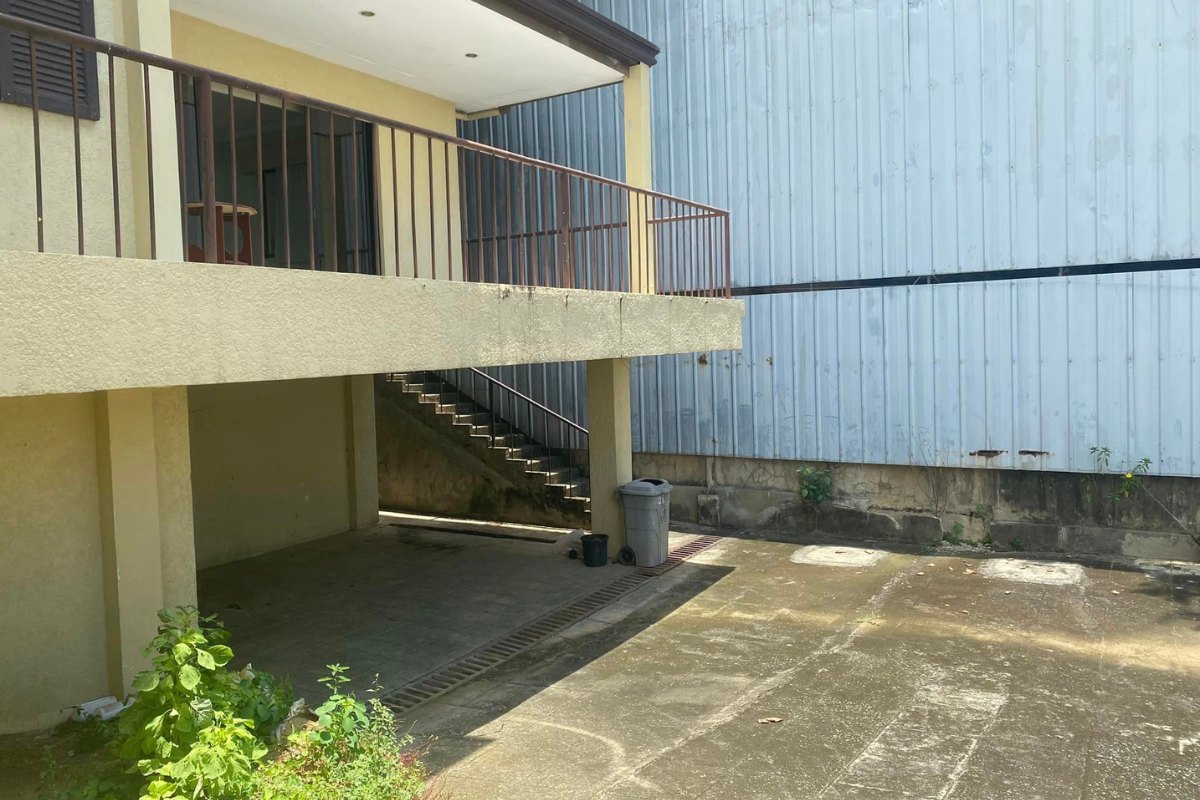 Inside Maria Luisa Suddivision (2)