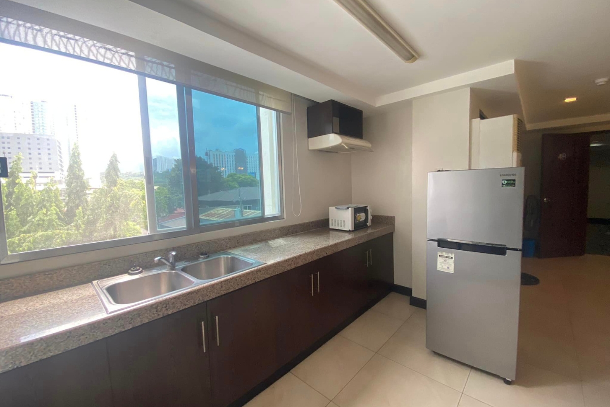 Very Spacious 2BR Condominium Unit (1)