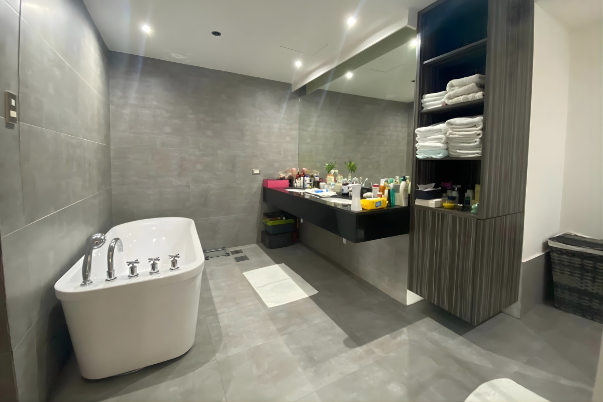 Luxury Penthouse Condominium with City Views Citylights Gardens, Cebu City (1)