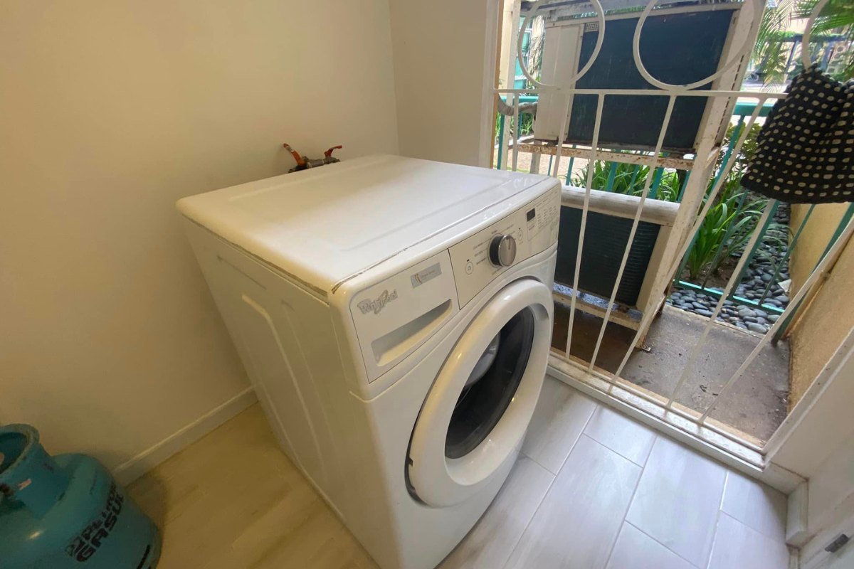 2 BR Condominium – Newly Refurbished (5) Exterior view of the 2-bedroom condo for rent in Cebu City