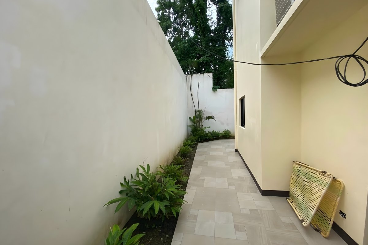 Bedroom of the 3-bedroom house for sale in Cebu City