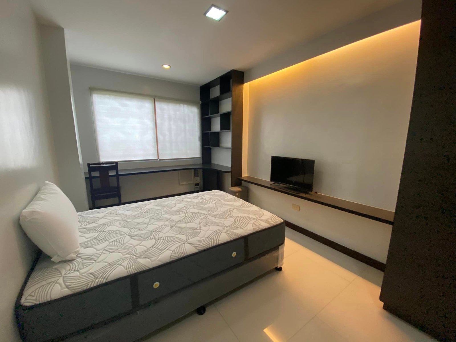 Dining area of the 4-bedroom house for rent in Cebu