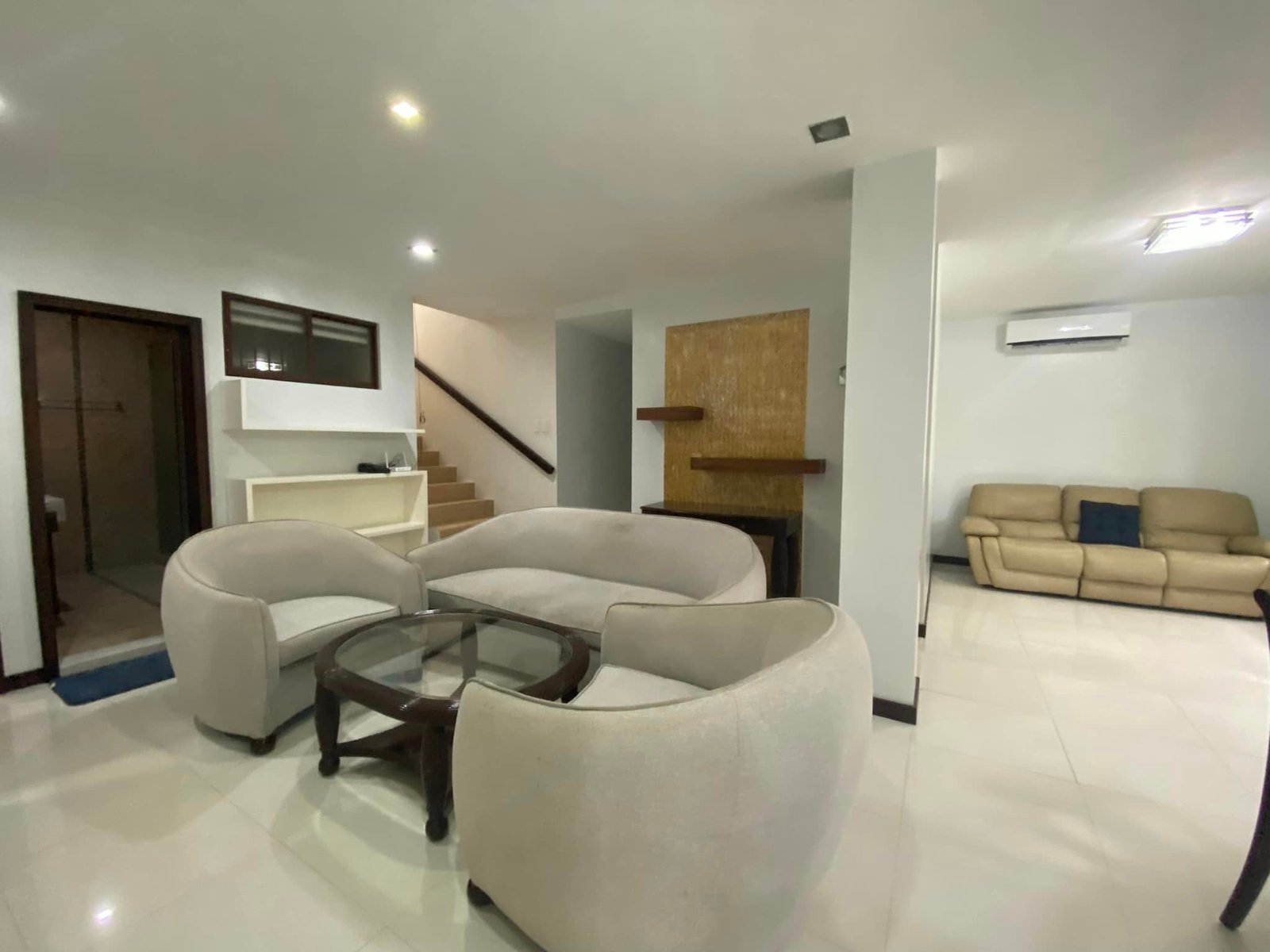 Exterior view of the 4-bedroom house for rent in Cebu