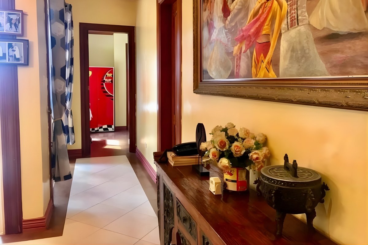 Exterior view of the 6-bedroom lot for sale in Cebu City