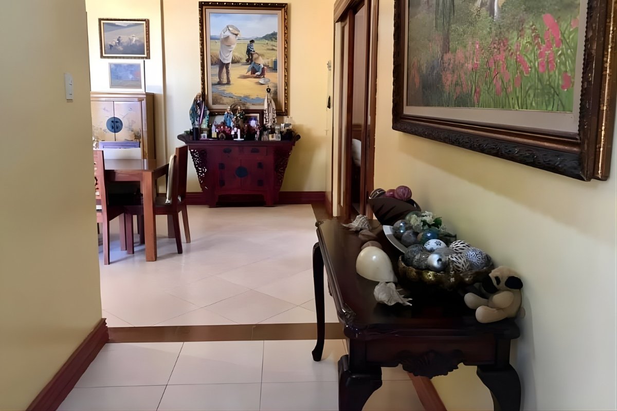 Dining area of the 6-bedroom lot for sale in Cebu City