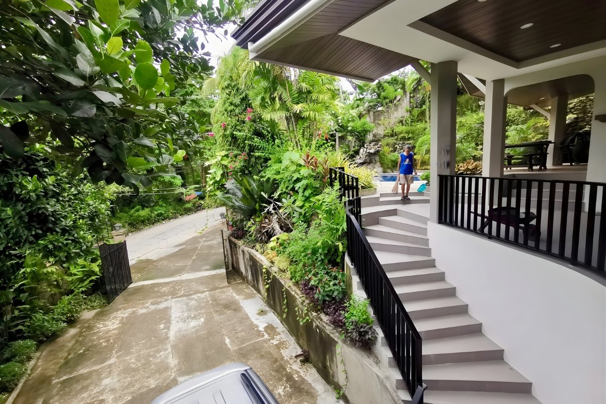 Bedroom of the 4-bedroom house for sale in Cebu City