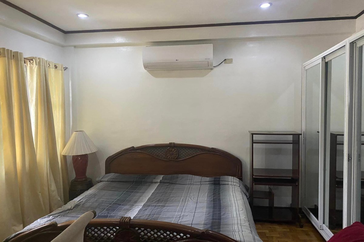 For Rent Apartment Inside gated subdivision in Banilad (5) Exterior view of the 1-bedroom apartment for rent in Cebu City