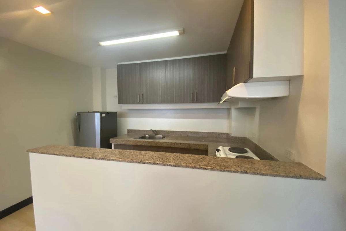 Living area of the 1-bedroom condo for rent in Cebu City