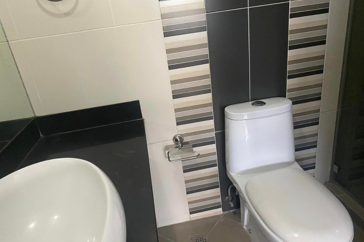 Bathroom of the 2-bedroom condo for rent in Cebu City