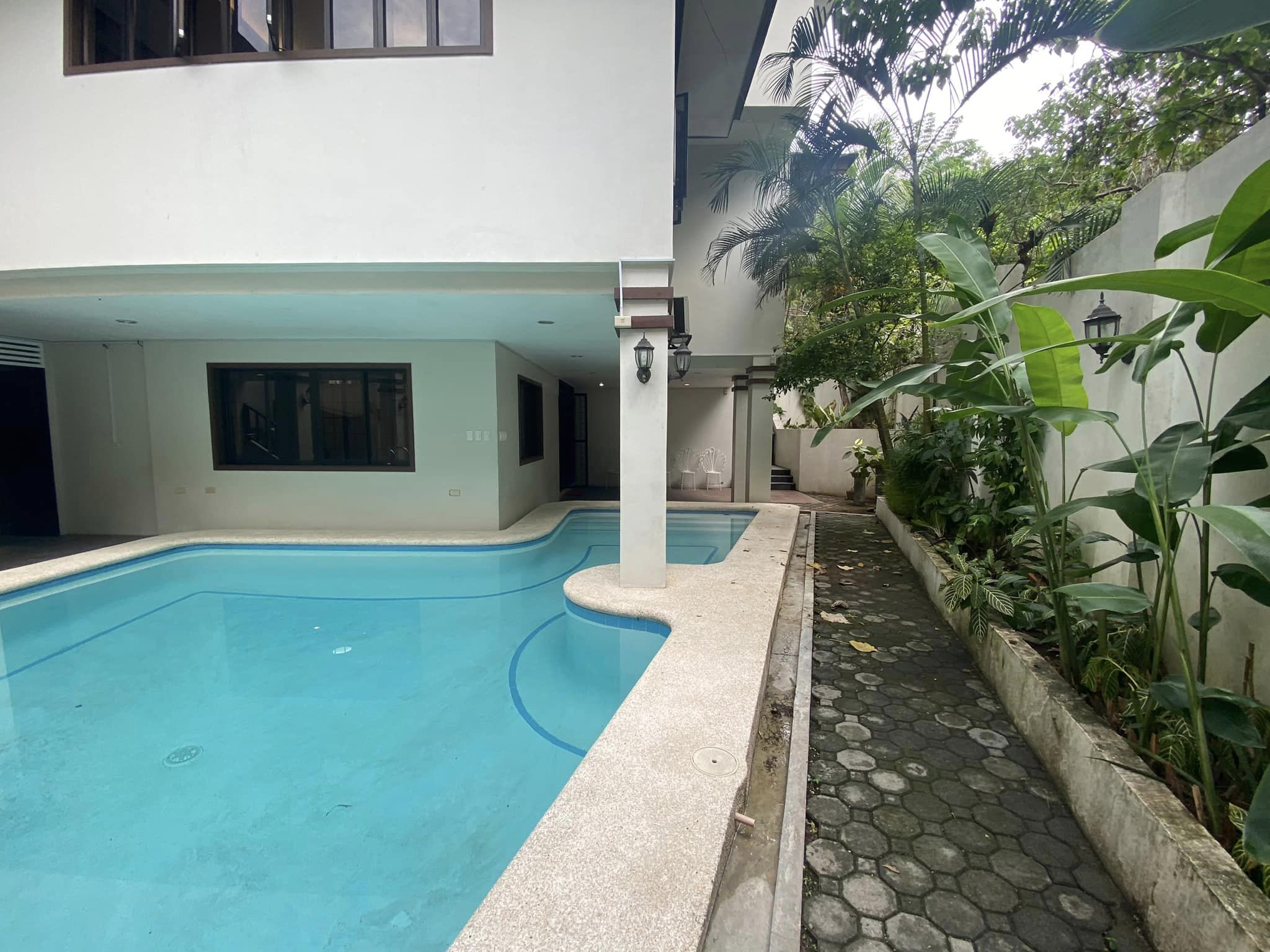 Interior of the 4-bedroom house for rent in Cebu City