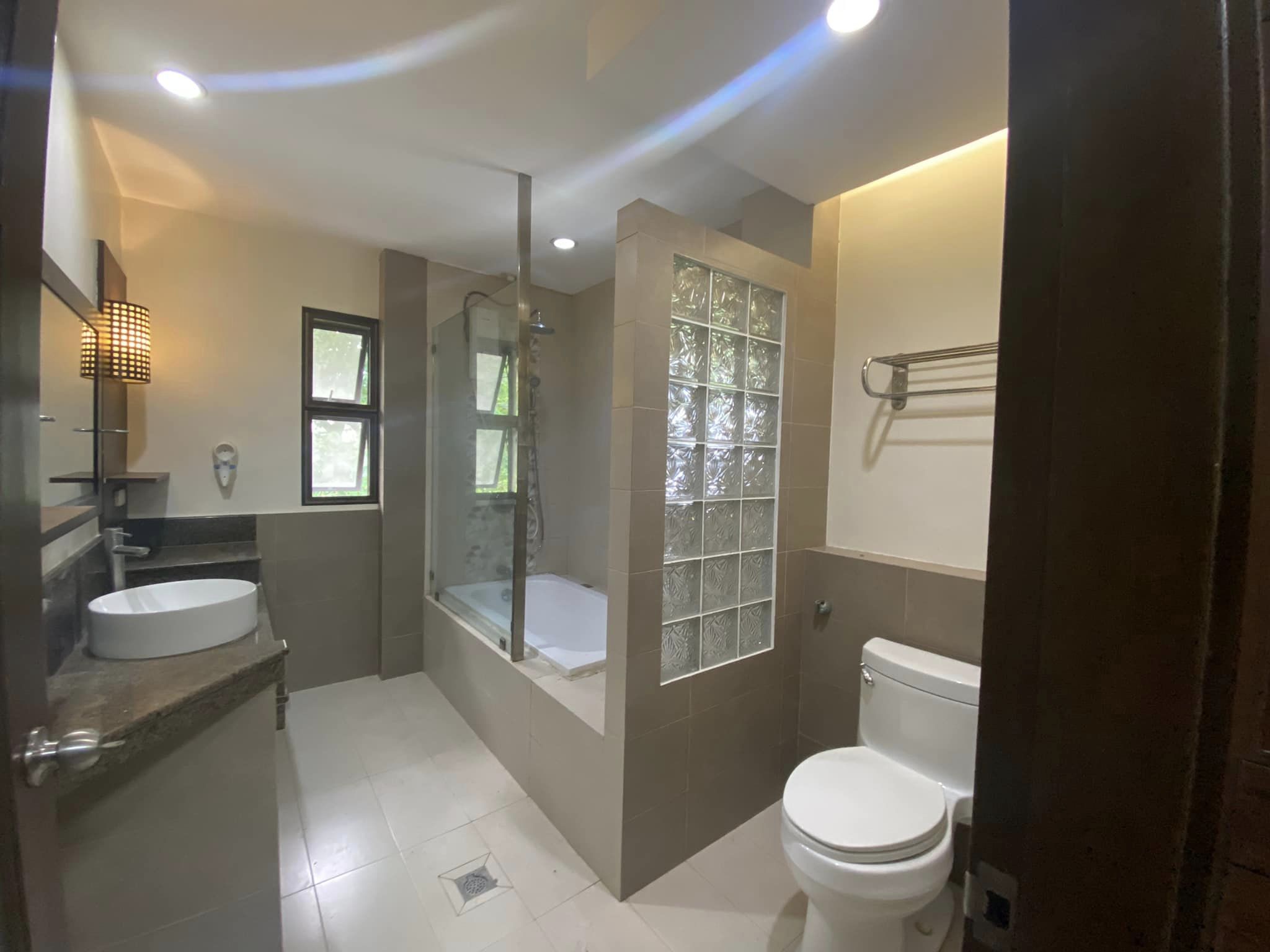 Exterior view of the 4-bedroom house for rent in Cebu City
