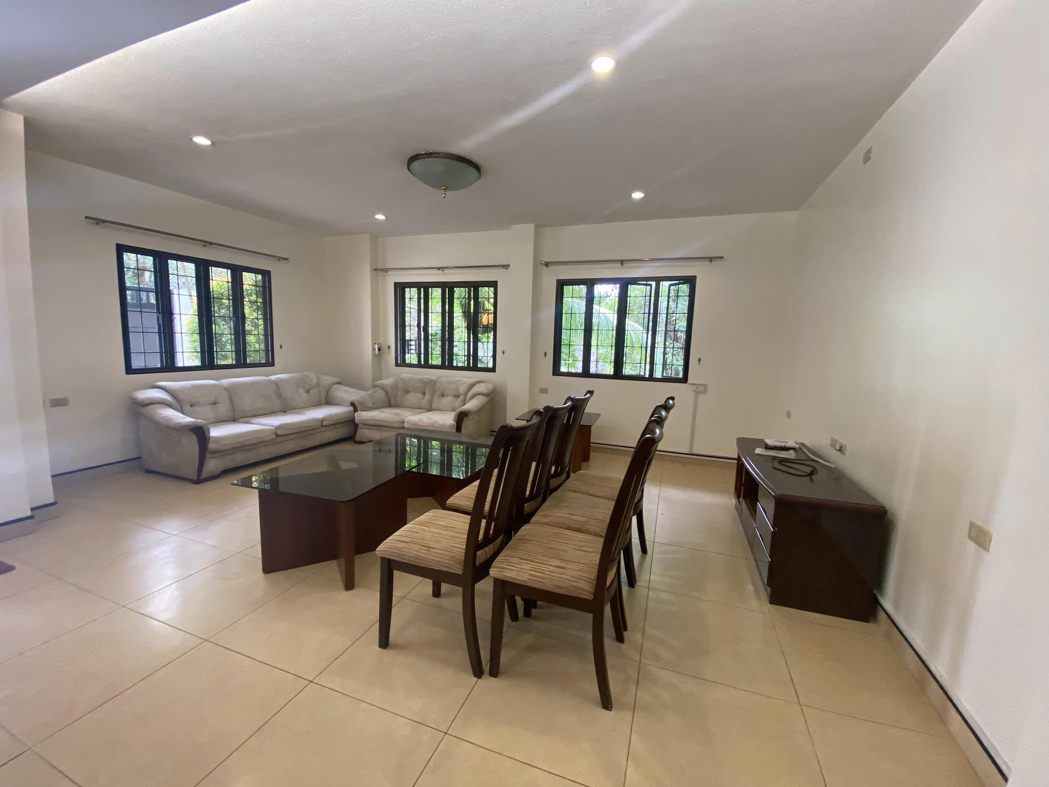 Exterior view of the 4-bedroom house for rent in Cebu City